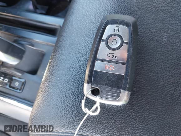 ✅ 2023 Ford F-150 Lightning Pro • VIN: 1FTVW1EL8PWG28909 • Лот: 43019707. Опубликован ранее на IAAI с пробегом 54 759 миль. Бесплатный доступ к архиву аукционных продаж из США и подробный отчёт об истории автомобиля на DreamBid. Изображение 11.