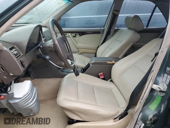 ✅ 1995 Mercedes-Benz C 2.8L • VIN: WDBHA28E3SF241951 • Лот: 50332845. Опубликован ранее на Copart с пробегом 236 068 миль. Бесплатный доступ к архиву аукционных продаж из США и подробный отчёт об истории автомобиля на DreamBid. Изображение 7.