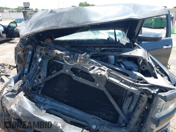 ✅ 2018 Chevrolet Silverado 1500 LTZ • VIN: 3GCUKSEC1JG131347 • Lot: 42384082. Wystawiony na IAAI z przebiegiem Nie podano. Bezpłatny archiwum sprzedaży aukcyjnych z USA i szczegółowy raport historii pojazdu na DreamBid. Zdjęcie 10.