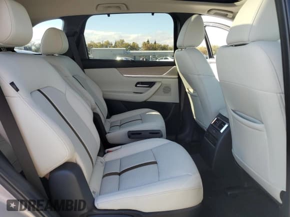 ✅ 2025 Mazda CX-90 Premium Plus Package • VIN: JM3KKEHA6S1235620 • Lot: 92631255. Wystawiony na Copart z przebiegiem 3 493 mil. Bezpłatny archiwum sprzedaży aukcyjnych z USA i szczegółowy raport historii pojazdu na DreamBid. Zdjęcie 11.