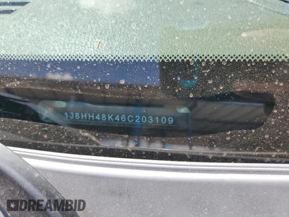 ✅ 2006 Jeep Commander • VIN: 1J8HH48K46C203109 • Lot: 65867435. Listed on Copart with 191,804 mi. Free auction sales archive from the USA and detailed vehicle history report at DreamBid. Image 13.