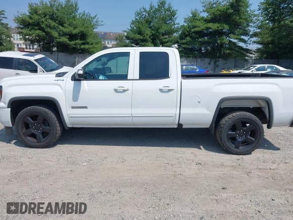 ✅ 2019 GMC Sierra 1500 • VIN: 2GTV2LEC6K1132787 • Лот: 42481421. Опубликован ранее на IAAI с пробегом 168 508 миль. Бесплатный доступ к архиву аукционных продаж из США и подробный отчёт об истории автомобиля на DreamBid. Изображение 14.