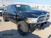 ✅ 2019 Ram 1500 SLT • VIN: 1C6RR6TT6KS690468 • Лот: 43208376. Опубликован ранее на IAAI с пробегом 177 104 миль. Бесплатный доступ к архиву аукционных продаж из США и подробный отчёт об истории автомобиля на DreamBid. Изображение 1.