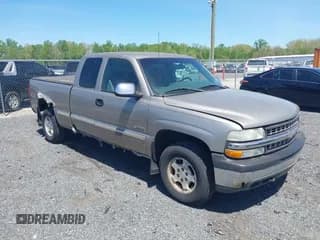 ✅ 2002 Chevrolet Silverado 1500 LS • VIN: 2GCEK19V421235979 • Lot: 42165006. Listed on IAAI with 126,361 mi. Free auction sales archive from the USA and detailed vehicle history report at DreamBid. Image 1.