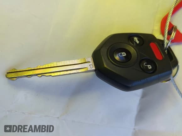 ✅ 2018 Subaru Outback Premium • VIN: 4S4BSADC3J3235713 • Lot: 43492053. Listed on IAAI with 30,800 mi. Free auction sales archive from the USA and detailed vehicle history report at DreamBid. Image 11.