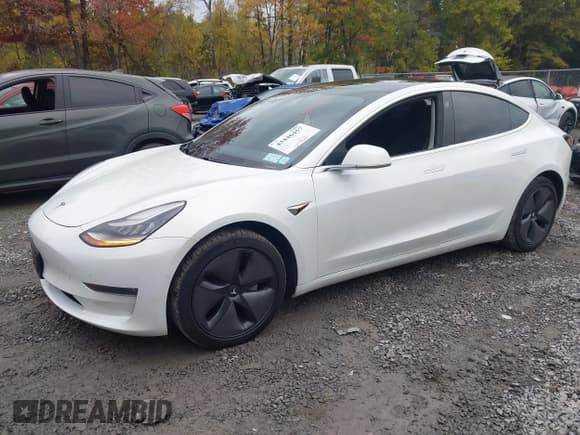 ✅ 2019 Tesla Model 3 Long Range • VIN: 5YJ3E1EB3KF388196 • Lot: 43446457. Wystawiony na IAAI z przebiegiem 47 860 mil. Bezpłatny archiwum sprzedaży aukcyjnych z USA i szczegółowy raport historii pojazdu na DreamBid. Zdjęcie 2.