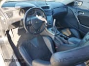 ✅ 2012 Hyundai Genesis Coupe R-Spec • VIN: KMHHU6KH2CU075191 • Lot: 87254365. Wystawiony na Copart z przebiegiem Nie podano. Bezpłatny archiwum sprzedaży aukcyjnych z USA i szczegółowy raport historii pojazdu na DreamBid. Zdjęcie 8.