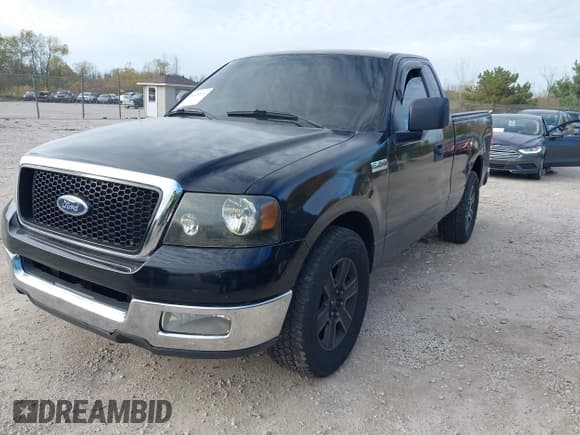 ✅ 2005 Ford F-150 XL • VIN: 1FTRF125X5NB52513 • Лот: 43476471. Опубликован ранее на IAAI с пробегом 222 967 миль. Бесплатный доступ к архиву аукционных продаж из США и подробный отчёт об истории автомобиля на DreamBid. Изображение 2.