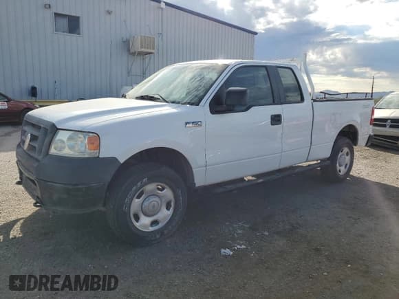 ✅ 2008 Ford F-150 STX • VIN: 1FTRX14W88FB04333 • Lot: 89698745. Listed on Copart with 173,873 mi. Free auction sales archive from the USA and detailed vehicle history report at DreamBid. Image 1.
