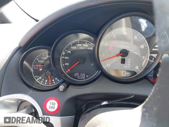 ✅ 2014 Porsche Cayenne S • VIN: WP1AB2A27ELA55947 • Lot: 43162075. Listed on IAAI with 125,159 mi. Free auction sales archive from the USA and detailed vehicle history report at DreamBid. Image 7.