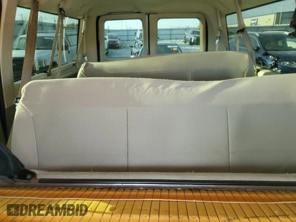 ✅ 2007 Ford Econoline Passenger XL • VIN: 1FBNE31L77DA87226 • Lot: 90899945. Listed on Copart with 91,041 mi. Free auction sales archive from the USA and detailed vehicle history report at DreamBid. Image 10.