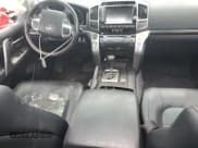 ✅ 2015 Toyota Land Cruiser • VIN: JTMHY7AJ0F4032010 • Lot: 61425634. Listed on Copart with Not provided. Free auction sales archive from the USA and detailed vehicle history report at DreamBid. Image 8.