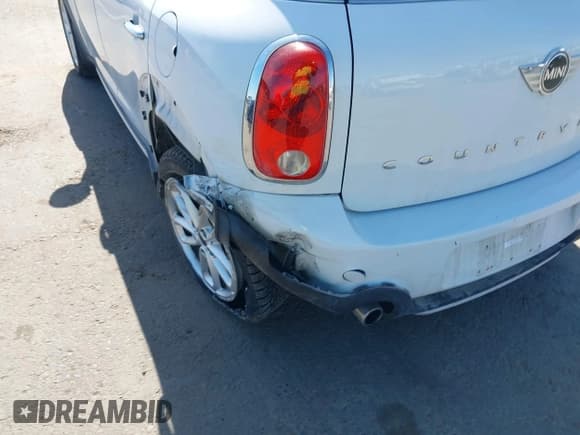 ✅ 2016 MINI Countryman S • VIN: WMWZC5C57GWU00192 • Lot: 42345660. Listed on IAAI with 57,683 mi. Free auction sales archive from the USA and detailed vehicle history report at DreamBid. Image 6.