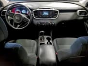 ✅ 2017 Kia Sorento LX • VIN: 5XYPGDA32HG324681 • Lot: 94002405. Listed on Copart with 92,403 mi. Free auction sales archive from the USA and detailed vehicle history report at DreamBid. Image 8.