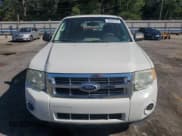 ✅ 2012 Ford Escape XLS • VIN: 1FMCU0C72CKA62742 • Lot: 86096185. Wystawiony na Copart z przebiegiem 190 505 mil. Bezpłatny archiwum sprzedaży aukcyjnych z USA i szczegółowy raport historii pojazdu na DreamBid. Zdjęcie 5.