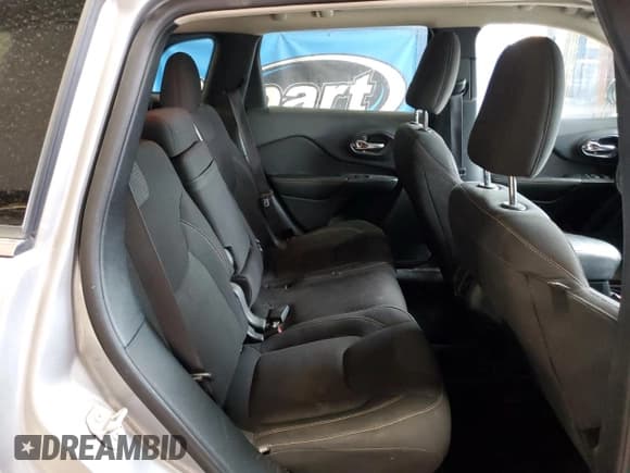 ✅ 2017 Jeep Cherokee Latitude • VIN: 1C4PJMCS4HW500557 • Lot: 54408435. Wystawiony na Copart z przebiegiem 125 360 mil. Bezpłatny archiwum sprzedaży aukcyjnych z USA i szczegółowy raport historii pojazdu na DreamBid. Zdjęcie 11.