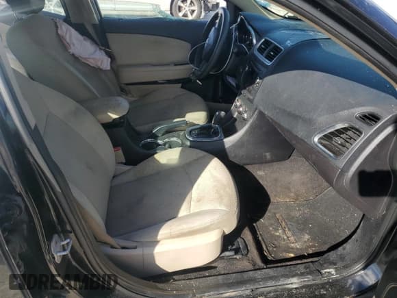 ✅ 2012 Dodge Avenger SE • VIN: 1C3CDZAB4CN133877 • Lot: 80330004. Wystawiony na Copart z przebiegiem 134 203 mil. Bezpłatny archiwum sprzedaży aukcyjnych z USA i szczegółowy raport historii pojazdu na DreamBid. Zdjęcie 7.