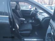 ✅ 2017 Nissan Rogue SL • VIN: 5N1AT2MV3HC765240 • Lot: 43917620. Wystawiony na IAAI z przebiegiem 73 664 mil. Bezpłatny archiwum sprzedaży aukcyjnych z USA i szczegółowy raport historii pojazdu na DreamBid. Zdjęcie 5.