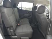 ✅ 2021 Chevrolet Traverse LS • VIN: 1GNERFKW9MJ109547 • Lot: 72908934. Wystawiony na Copart z przebiegiem 94 050 mil. Bezpłatny archiwum sprzedaży aukcyjnych z USA i szczegółowy raport historii pojazdu na DreamBid. Zdjęcie 11.