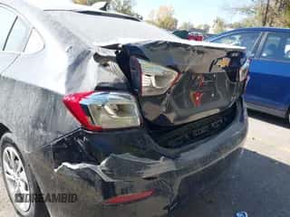 2019 Chevrolet Cruze с VIN 1G1BJ5SM9K7104766, выставлен на аукционе IAAI как лот 39784498 с пробегом Не указан миль и . История ставок и продаж доступна на DreamBid. Изображение 6.