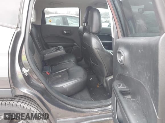 ✅ 2019 Jeep Compass Latitude • VIN: 3C4NJCBB6KT613295 • Lot: 41678017. Listed on IAAI with 104,572 mi. Free auction sales archive from the USA and detailed vehicle history report at DreamBid. Image 8.