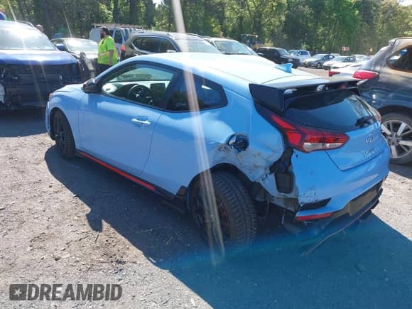 2020 Hyundai Veloster z VIN KMHT36AH8LU003913, wystawiony jako IAAI lot #42217722 z przebiegiem 33 996 mil mil oraz . Historia ofert i sprzedaży dostępna na DreamBid. Obrazek 6.