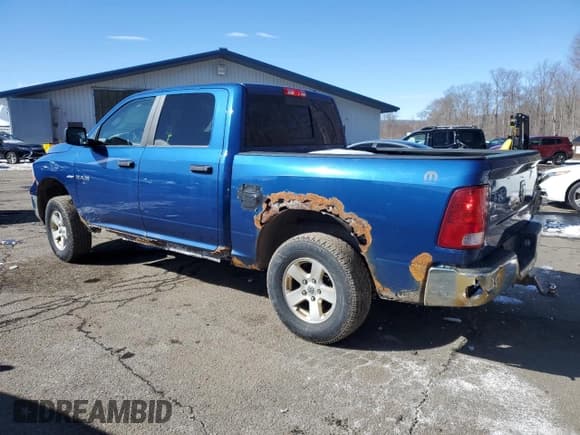 ✅ 2009 Dodge 1500 SLT • VIN: 1D3HV13P59S717697 • Lot: 46333815. Wystawiony na Copart z przebiegiem 115 305 mil. Bezpłatny archiwum sprzedaży aukcyjnych z USA i szczegółowy raport historii pojazdu na DreamBid. Zdjęcie 2.