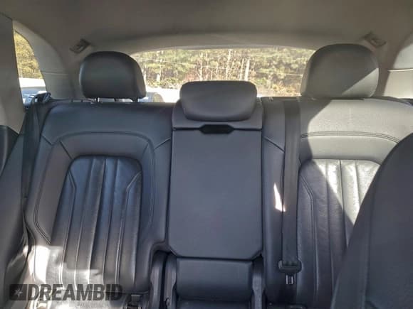 ✅ 2018 Audi Q5 Premium • VIN: WA1ANAFY7J2127661 • Лот: 94580255. Опубликован ранее на Copart с пробегом 167 851 миль. Бесплатный доступ к архиву аукционных продаж из США и подробный отчёт об истории автомобиля на DreamBid. Изображение 10.