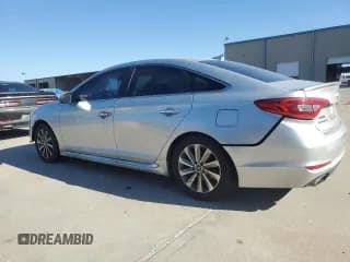 ✅ 2015 Hyundai Sonata Sport • VIN: 5NPE34AF2FH077102 • Лот: 87366455. Опубликован ранее на Copart с пробегом 295 481 миль. Бесплатный доступ к архиву аукционных продаж из США и подробный отчёт об истории автомобиля на DreamBid. Изображение 2.