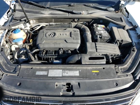 ✅ 2016 Volkswagen Passat SE • VIN: 1VWBT7A37GC026229 • Lot: 92864205. Listed on Copart with 186,654 mi. Free auction sales archive from the USA and detailed vehicle history report at DreamBid. Image 11.