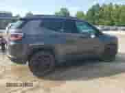 2021 Jeep Compass Altitude с VIN 3C4NJCBB3MT587161, выставлен на аукционе Copart как лот 63782175 с пробегом 91 437 миль миль и Списание • Salvage title. История ставок и продаж доступна на DreamBid. Изображение 3.