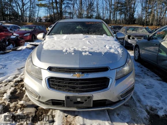 ✅ 2015 Chevrolet Cruze LT • VIN: 1G1PE5SB7F7131544 • Lot: 36944543. Listed on Copart with 98,130 mi. Free auction sales archive from the USA and detailed vehicle history report at DreamBid. Image 5.