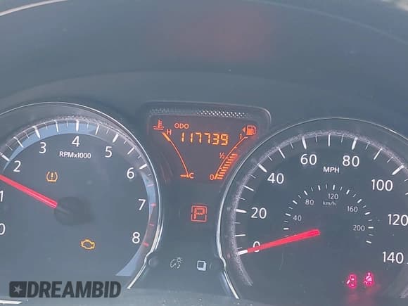 ✅ 2014 Nissan Note S • VIN: 3N1CE2CP6EL386178 • Lot: 43702413. Wystawiony na IAAI z przebiegiem 117 739 mil. Bezpłatny archiwum sprzedaży aukcyjnych z USA i szczegółowy raport historii pojazdu na DreamBid. Zdjęcie 7.