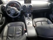 ✅ 2015 Audi A3 Premium • VIN: WAUACGFF6F1025839 • Lot: 82085105. Wystawiony na Copart z przebiegiem 130 098 mil. Bezpłatny archiwum sprzedaży aukcyjnych z USA i szczegółowy raport historii pojazdu na DreamBid. Zdjęcie 8.