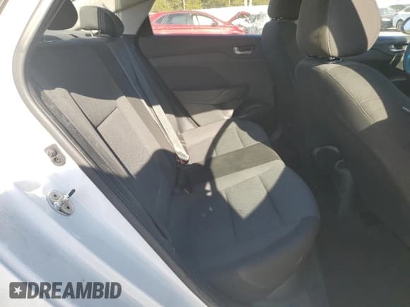 ✅ 2018 Hyundai Accent SE • VIN: 3KPC24A33JE031193 • Lot: 89633985. Wystawiony na Copart z przebiegiem 121 213 mil. Bezpłatny archiwum sprzedaży aukcyjnych z USA i szczegółowy raport historii pojazdu na DreamBid. Zdjęcie 10.