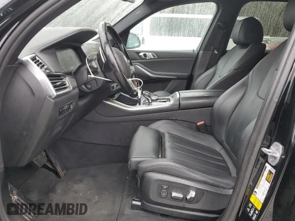 ✅ 2019 BMW X5 xDrive40i • VIN: 5UXCR6C51KLL36527 • Лот: 90089235. Опубликован ранее на Copart с пробегом 150 831 миль. Бесплатный доступ к архиву аукционных продаж из США и подробный отчёт об истории автомобиля на DreamBid. Изображение 7.