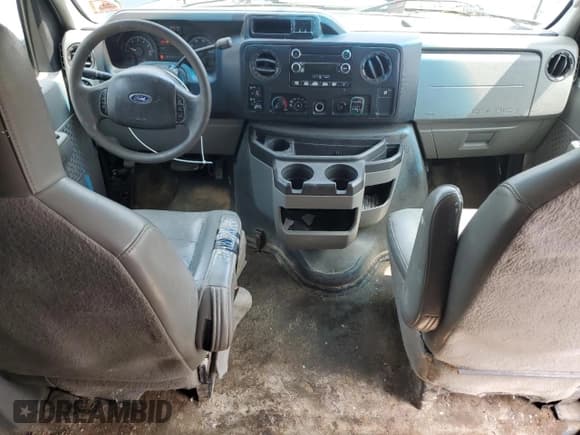 ✅ 2009 Ford Econoline Passenger XL • VIN: 1FBSS31L99DA33926 • Lot: 61430285. Listed on Copart with 491,365 mi. Free auction sales archive from the USA and detailed vehicle history report at DreamBid. Image 8.