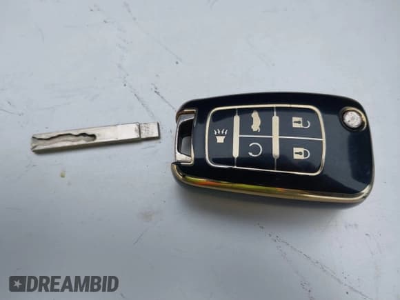 ✅ 2012 Chevrolet Equinox LTZ • VIN: 2GNFLGEK9C6374467 • Лот: 43440907. Опубликован ранее на IAAI с пробегом 206 137 миль. Бесплатный доступ к архиву аукционных продаж из США и подробный отчёт об истории автомобиля на DreamBid. Изображение 11.