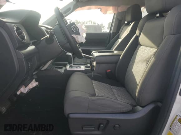 ✅ 2021 Toyota Tundra SR • VIN: 5TFTY5F18MX012087 • Lot: 88883235. Listed on Copart with 81,059 mi. Free auction sales archive from the USA and detailed vehicle history report at DreamBid. Image 7.