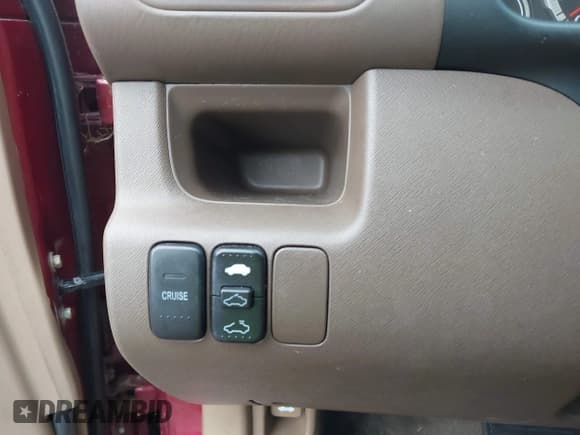 ✅ 2004 Honda CR-V EX • VIN: SHSRD78884U240704 • Lot: 43736591. Listed on IAAI with 202,222 mi. Free auction sales archive from the USA and detailed vehicle history report at DreamBid. Image 13.