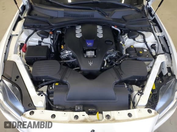 ✅ 2021 Maserati Quattroporte S Q4 GranSport • VIN: ZAM56YRSXM1371489 • Lot: 72811294. Wystawiony na Copart z przebiegiem 23 696 mil. Bezpłatny archiwum sprzedaży aukcyjnych z USA i szczegółowy raport historii pojazdu na DreamBid. Zdjęcie 11.