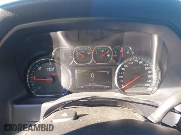 ✅ 2016 Chevrolet Silverado 1500 LT • VIN: 3GCUKREC9GG195122 • Lot: 43669088. Wystawiony na IAAI z przebiegiem 92 230 mil. Bezpłatny archiwum sprzedaży aukcyjnych z USA i szczegółowy raport historii pojazdu na DreamBid. Zdjęcie 7.