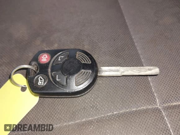 ✅ 2016 Ford Transit Cargo • VIN: 1FTYE1YM2GKB40180 • Lot: 43752890. Wystawiony na IAAI z przebiegiem 151 746 mil. Bezpłatny archiwum sprzedaży aukcyjnych z USA i szczegółowy raport historii pojazdu na DreamBid. Zdjęcie 11.