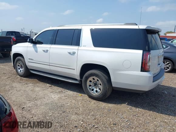 ✅ 2019 GMC Yukon XL SLT • VIN: 1GKS1GKC2KR117197 • Lot: 41930764. Wystawiony na IAAI z przebiegiem 47 350 mil. Bezpłatny archiwum sprzedaży aukcyjnych z USA i szczegółowy raport historii pojazdu na DreamBid. Zdjęcie 3.