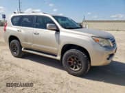 ✅ 2012 Lexus GX 460 • VIN: JTJBM7FXXC5048619 • Лот: 62082715. Опубликован ранее на Copart с пробегом 161 149 миль. Бесплатный доступ к архиву аукционных продаж из США и подробный отчёт об истории автомобиля на DreamBid. Изображение 4.