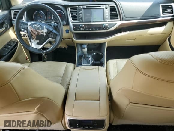 ✅ 2014 Toyota Highlander Limited • VIN: 5TDDCRFH7ES006618 • Лот: 59916665. Опубликован ранее на Copart с пробегом 56 290 миль. Бесплатный доступ к архиву аукционных продаж из США и подробный отчёт об истории автомобиля на DreamBid. Изображение 8.