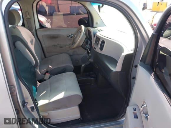 ✅ 2010 Nissan Cube S • VIN: JN8AZ2KR7AT158261 • Лот: 43611225. Опубликован ранее на IAAI с пробегом 180 463 миль. Бесплатный доступ к архиву аукционных продаж из США и подробный отчёт об истории автомобиля на DreamBid. Изображение 5.