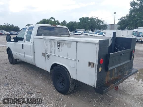 ✅ 2001 Ford F-250 XL • VIN: 3FTNX20L71MA26777 • Lot: 42712362. Listed on IAAI with 318,429 mi. Free auction sales archive from the USA and detailed vehicle history report at DreamBid. Image 3.