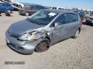 ✅ 2010 Nissan Versa S • VIN: 3N1BC1CP6AL389457 • Lot: 42671064. Listed on IAAI with 125,552 mi. Free auction sales archive from the USA and detailed vehicle history report at DreamBid. Image 2.