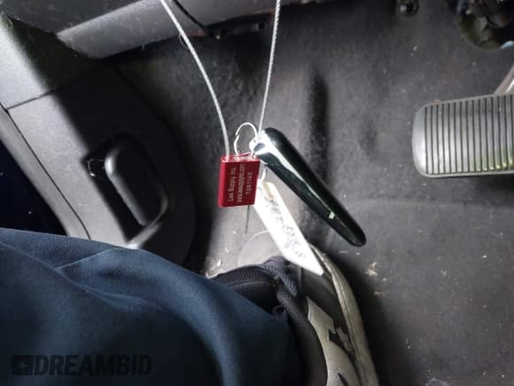 ✅ 2017 Ford C-Max Titanium • VIN: 1FADP5FU0HL102662 • Лот: 43686230. Опубликован ранее на IAAI с пробегом 106 957 миль. Бесплатный доступ к архиву аукционных продаж из США и подробный отчёт об истории автомобиля на DreamBid. Изображение 11.